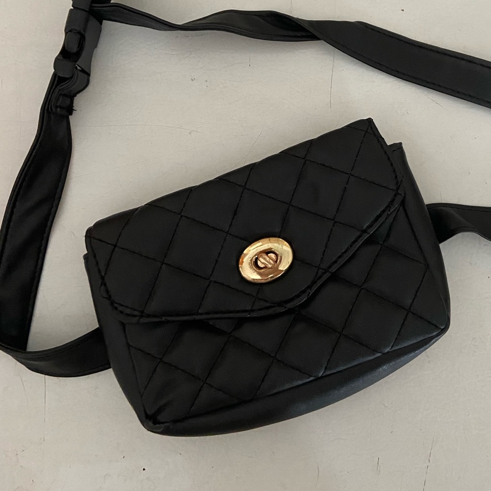 Quilted belt bag